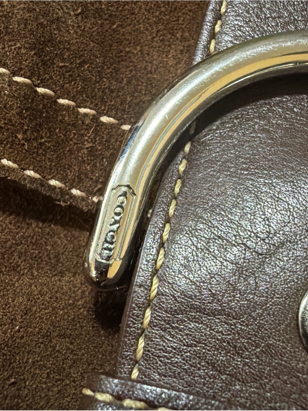 Vintage Coach Soho 9688 Shoulder Bag Brown Suede Leather Buckle Flap Y2K *Nice* - Picture 3 of 16